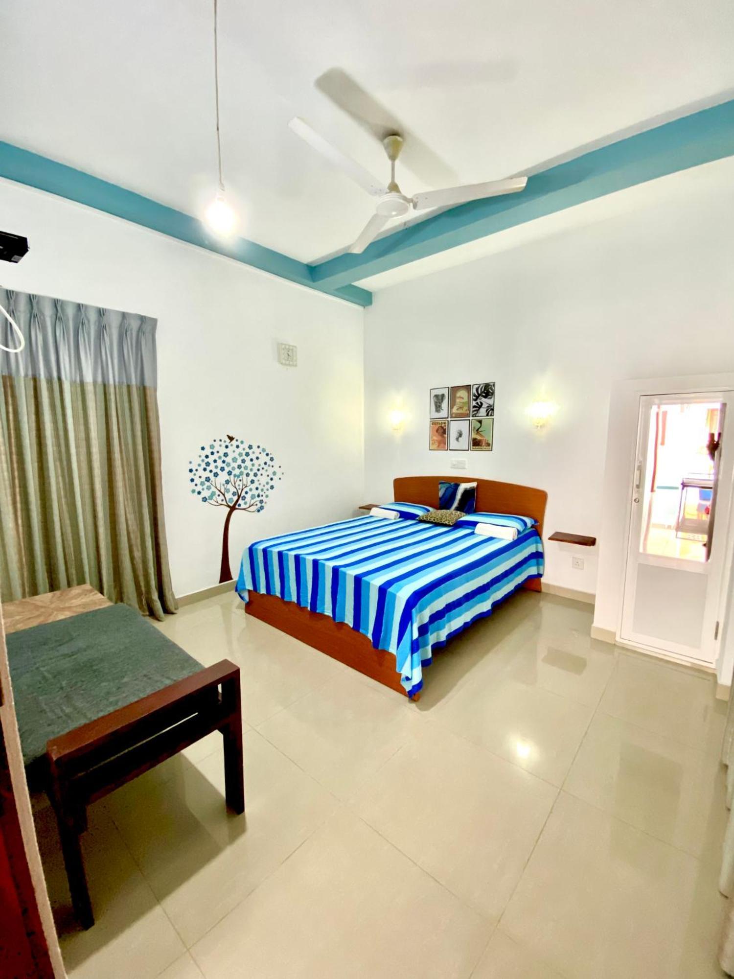 Tamara Motels Hikkaduwa Phòng bức ảnh